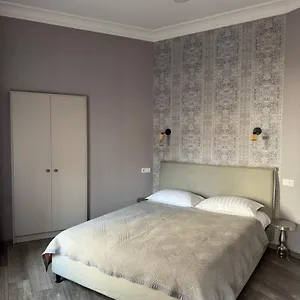 https://studio-koloritniy-dvorik.alltbilisihotels.com